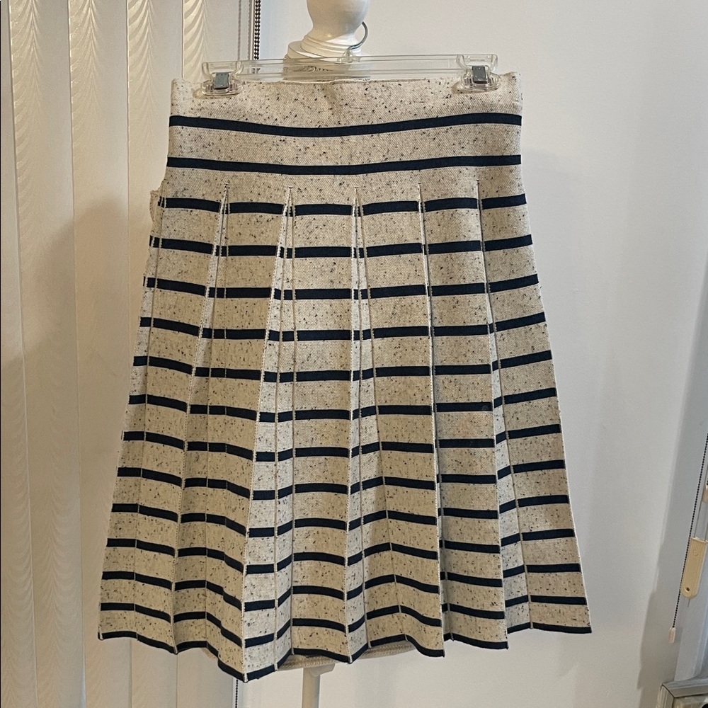 NWOT Melange girl Striped Pleated Women's/girl’s Skirt size 16 girls orXS ladies